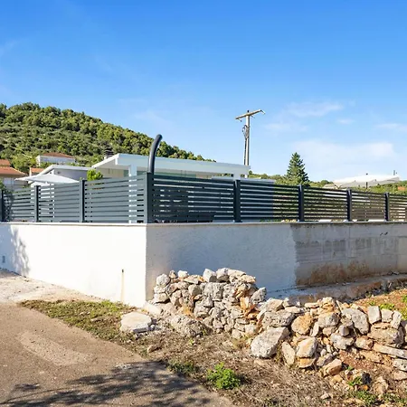 Stunning In Krusevo Holiday home Krusevo (Sibenik-Knin)